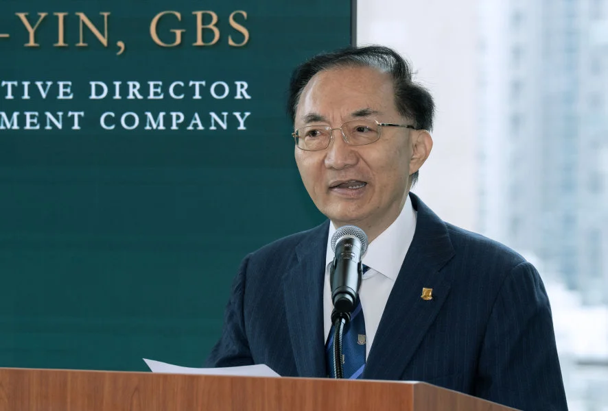 Dr Colin Lam Ko-yin, Vice Chairman and Executive Director of Henderson Land Development Company and benefactor of the Gallery, delivered remarks.