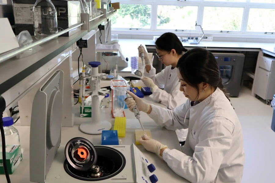 HKJCGHI laboratory features state-of-the-art facilities.  