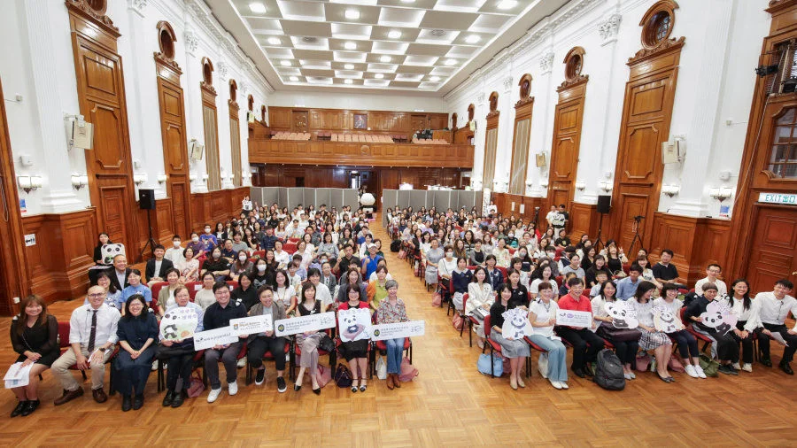 賽馬會「樂天心澄」發佈靜觀對提升學生及家長精神健康的研究報告。  