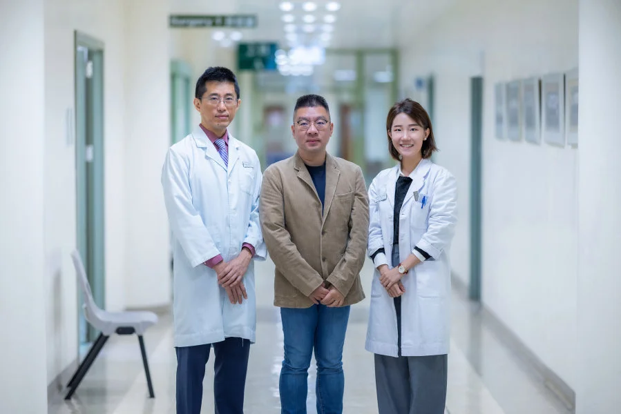 From Left to Right: Professor Yuxiong Su, Professor Gao Zhang and Professor Jingya Pu.