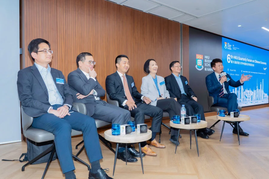 (From right) Professor Hongbin CAI, Dean and Chair of Economics, Director of ICE of HKU Business School; Mr Fang FANG, Founding Partner of Waterwood Investment Group; Ms Helen QIAO, Chief Economist for Greater China, Head of Asia Economics Research of Bank of America; Mr Xiaolong LIU, Chairman and CIO of Intewise Capital Management Limited; Mr Ting LU, Chief China Economist of Nomura; Dr Ning ZHANG, Senior China Economist of UBS Group AG, engage in a roundtable discussion.    