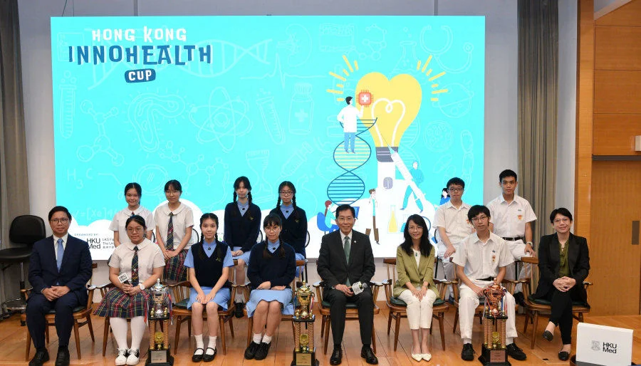 The winning teams showcase their innovative medical solutions harnessing AI and big data potential.  