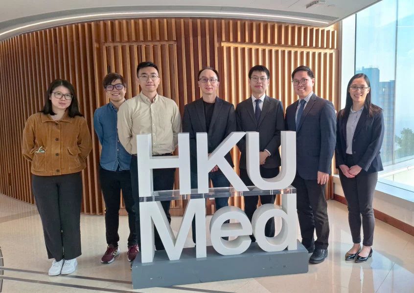 HKUMed research team develops world’s first AI model for thyroid cancer diagnosis, with over 90% accuracy and reduced consultation preparation time. The research was led by Professor Joseph Wu Tsz-kei (centre) and Dr Matrix Fung Man-him (third right).  