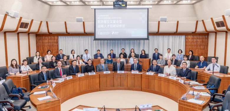 HKUMed holds ‘Institute of Philanthropy Medical and Health Scholarship-cum-Fellowship for Top Talent in the Mainland: 
Interdisciplinary and Composite Talents in Medicine, Disease Prevention and Control, and Management Training Programme’