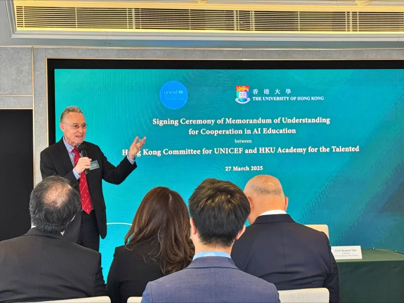Prof Ian Holliday, Vice-President and Pro-Vice-Chancellor (Teaching and Learning) of HKU delivered a welcoming speech.
